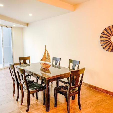Beautiful 3 Bdr 2,5 Bath- Steps From Beach W/Pkg Тихуана Екстериор снимка
